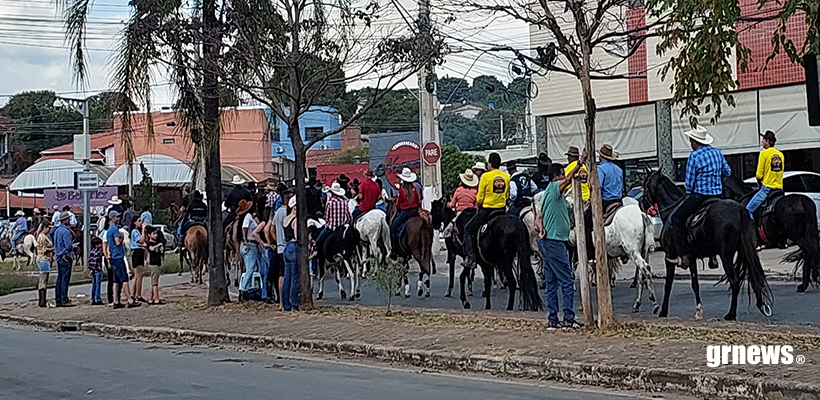 GRNEWS TV: Cavalgada reuniu famílias e renasceu como símbolo de tradição em Pará de Minas. Organizador já pensa na 40ª edição em 2027