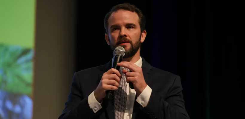Brasil estuda medidas de reciprocidade após taxação norte-americana e defende autonomia do Pix